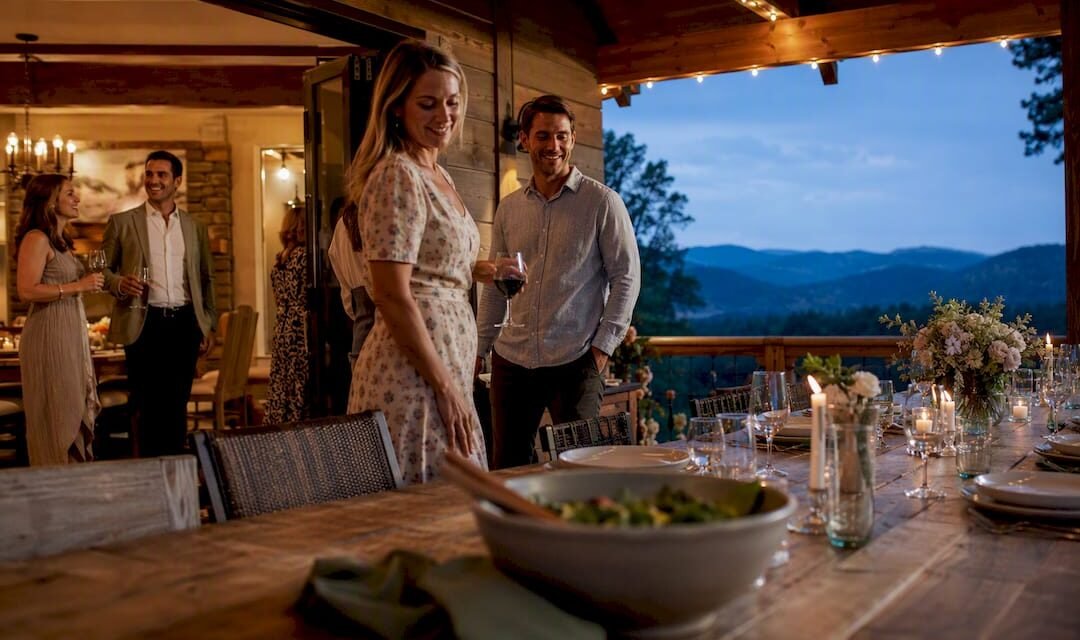 At Home Rehearsal Dinner for Vacation Home Weddings: Venue Owner Run Sheet