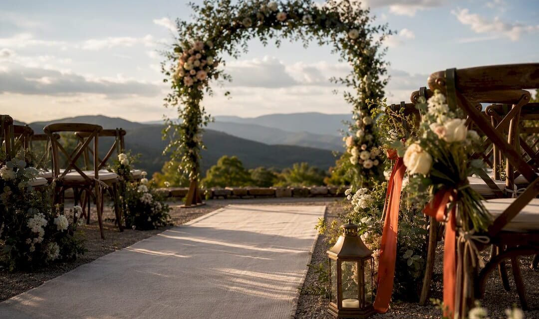 Match Venue Light and Weekend: Mountain Wedding Palettes for Couples