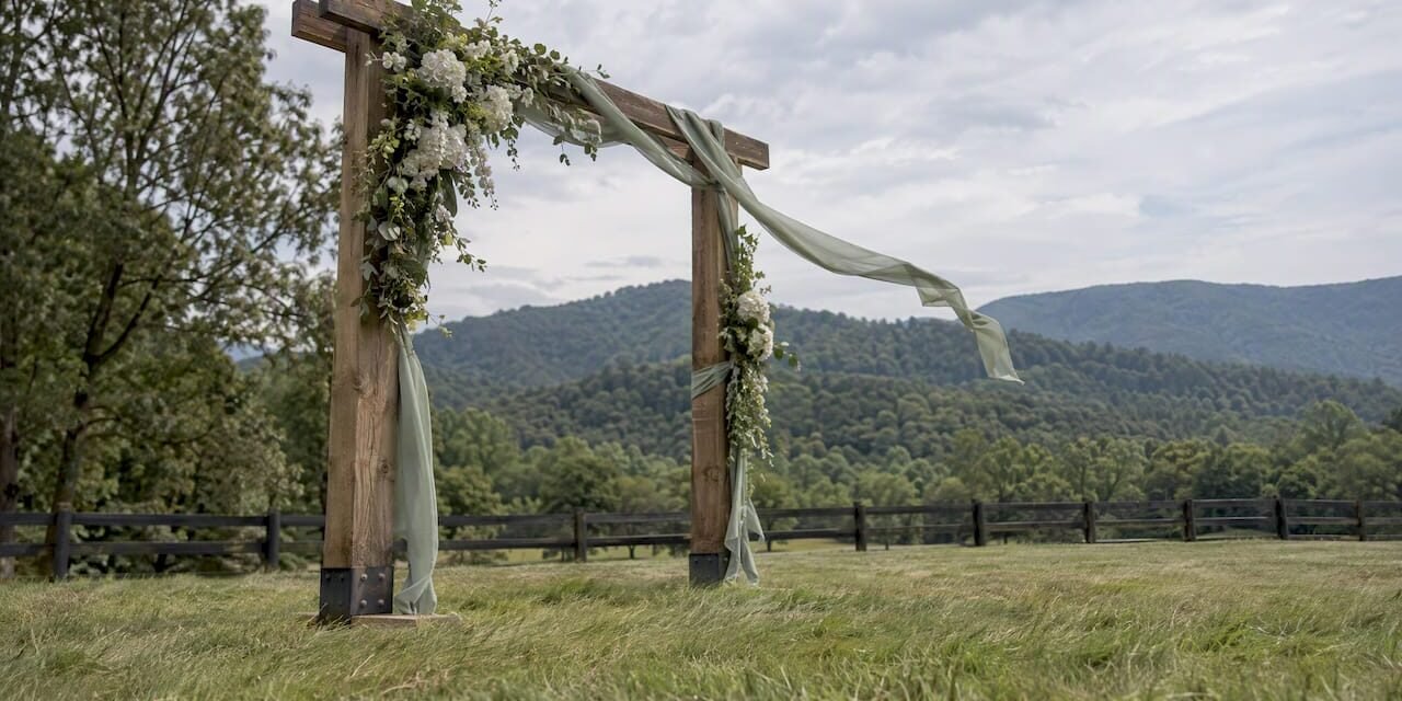 Windy Outdoor Wedding: How to Plan for Gusts and Still Love Your Day